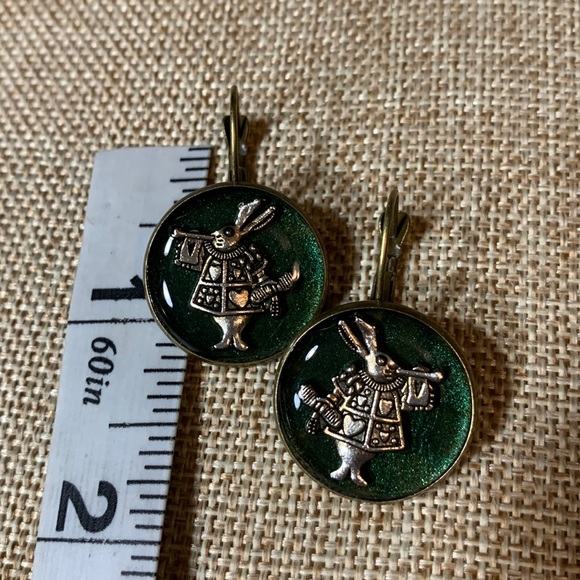 Alice In Wonderland Earrings French Levers New Handmade - Picture 5 of 7